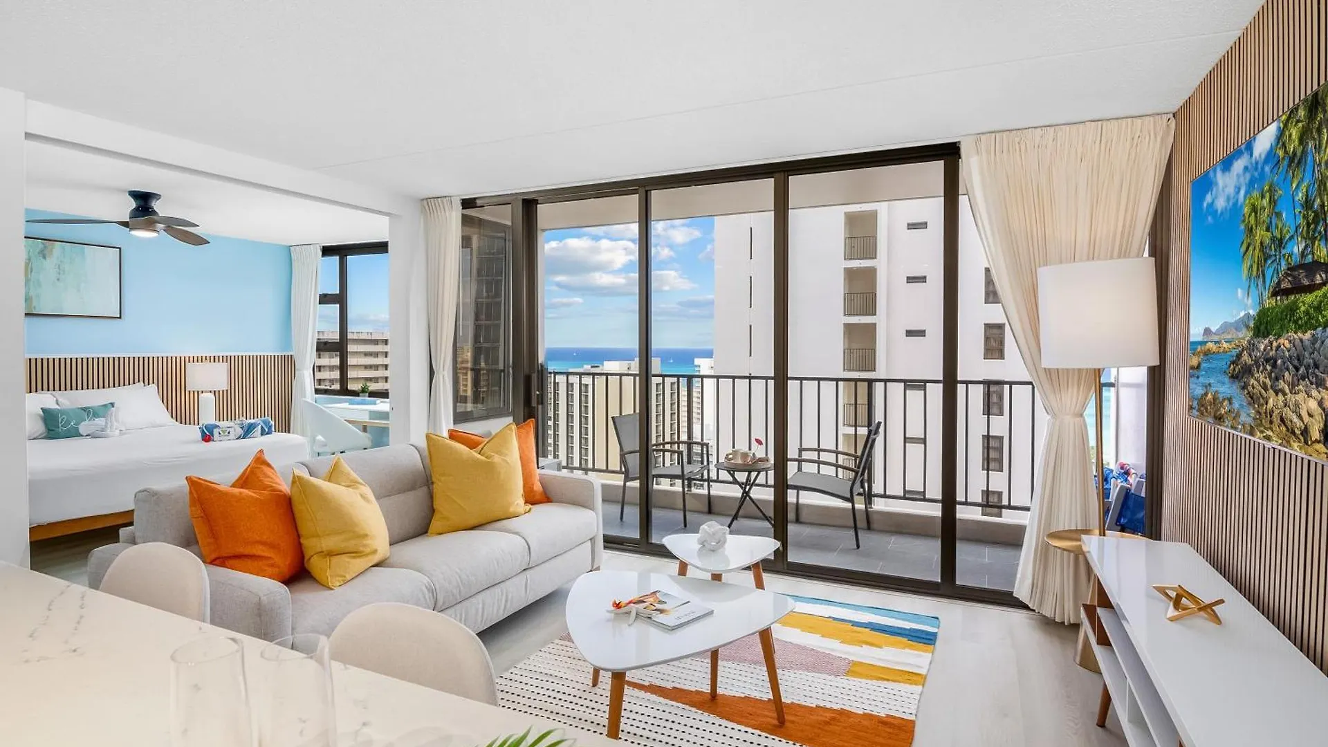 Chic And Upscale Waikiki Beach Ocean View With Parking Honolulu Daire