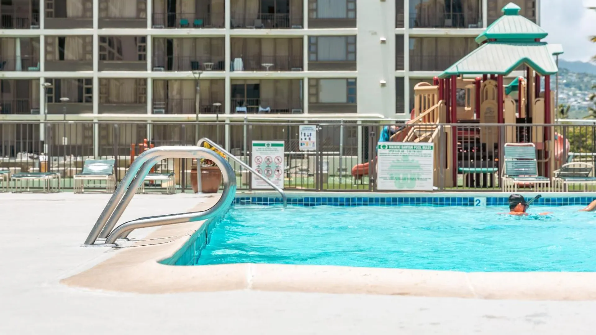 Chic And Upscale Waikiki Beach Ocean View With Parking Honolulu ABD