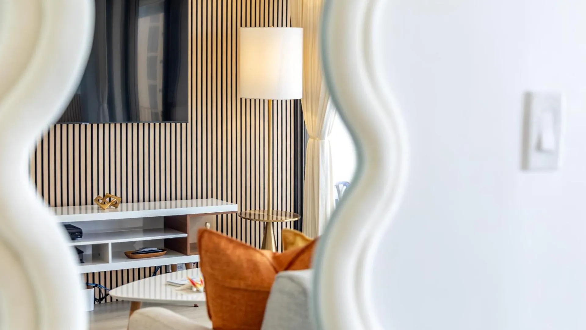Apartment Chic And Upscale Waikiki Beach Ocean View With Parking Honolulu United States