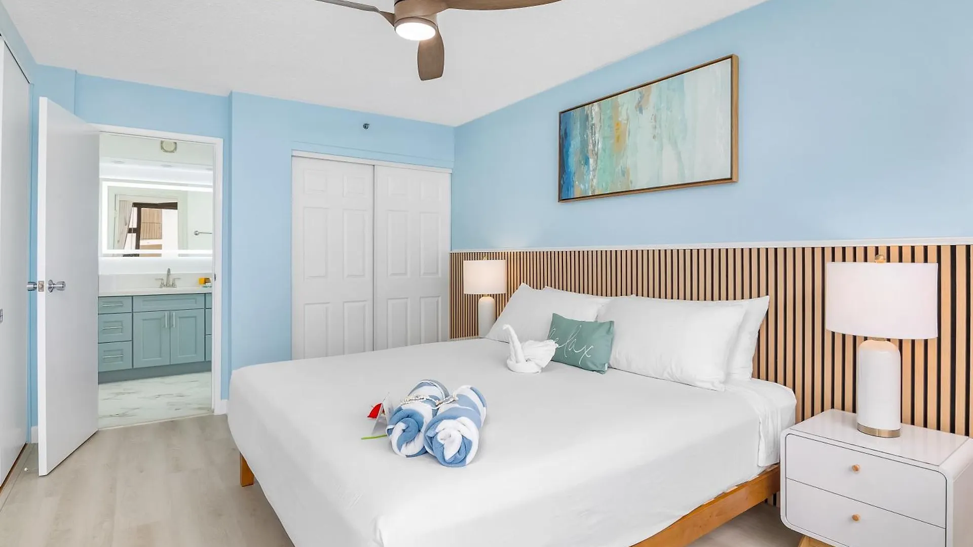 Chic And Upscale Waikiki Beach Ocean View With Parking Honolulu