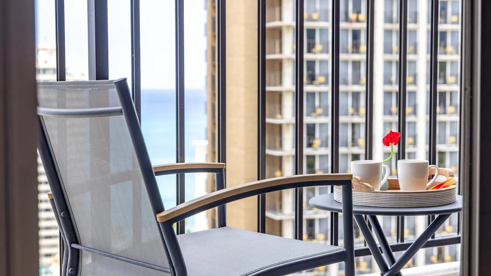 Chic And Upscale Waikiki Beach Ocean View With Parking Honolulu United States